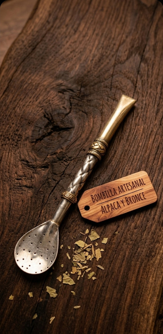 BOMBILLA ARTESANAL 17 cm  DE ALPACA Y BRONCE